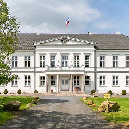 Gutshaus Gross Helle Apartment Moelln Bagian luar foto