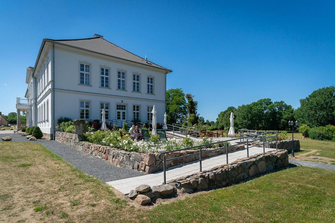 Gutshaus Gross Helle Apartment Moelln Bagian luar foto