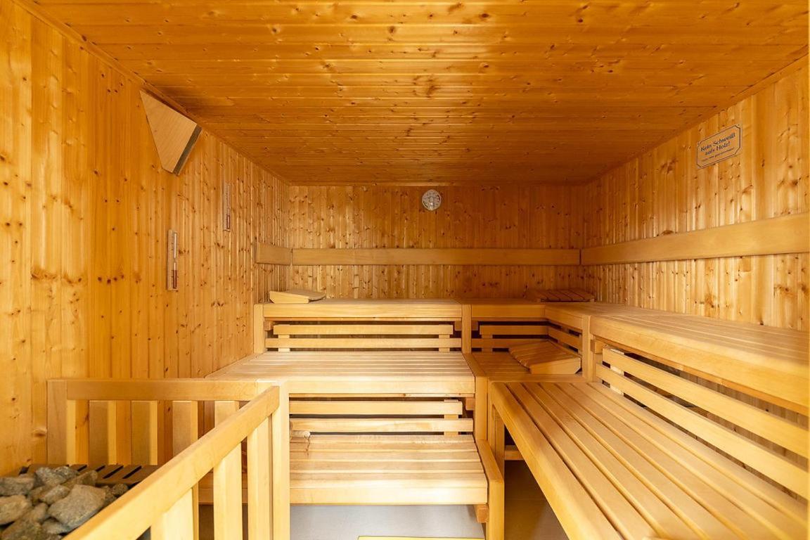 Gutshaus Gross Helle Apartment Moelln Bagian luar foto
