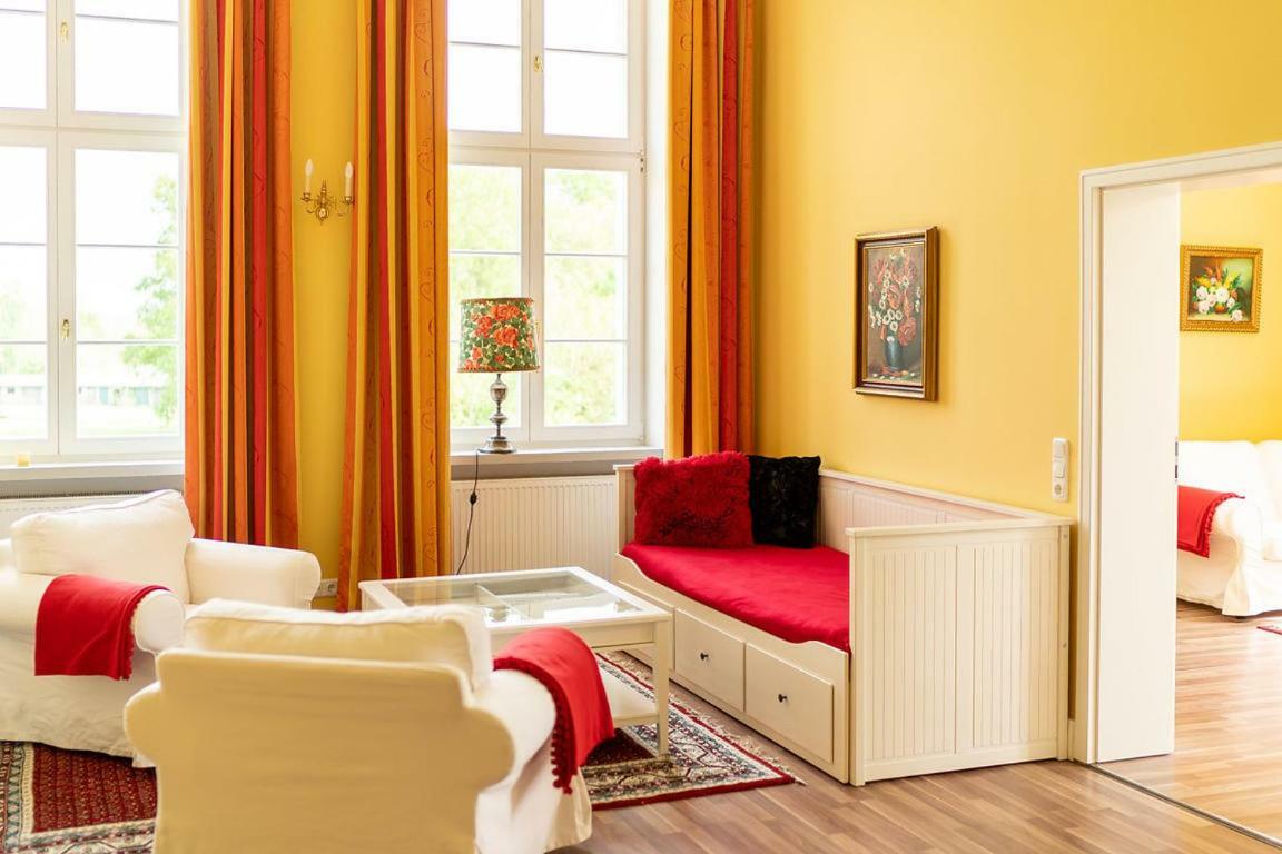 Gutshaus Gross Helle Apartment Moelln Bagian luar foto
